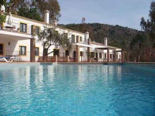 Stables pool2